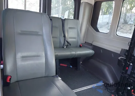 2017 Ford Transit-150 z USA, uszkodzony, nr VIN 1FTYE2CM1HKB43408